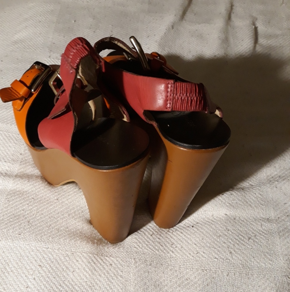 Report Signature Heels - Picture 3 of 3